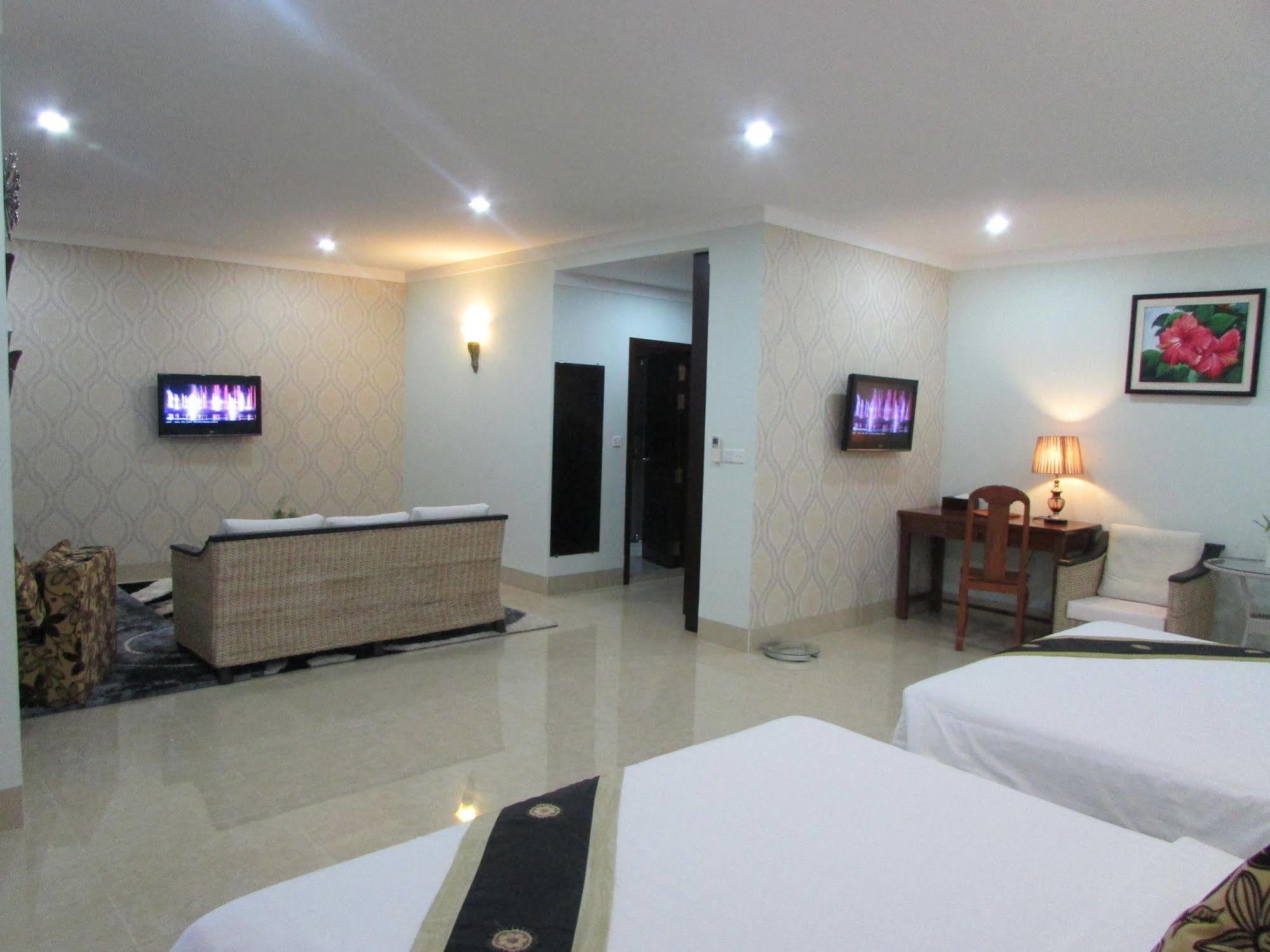 Sen Han Hotel Phnom Penh Dış mekan fotoğraf