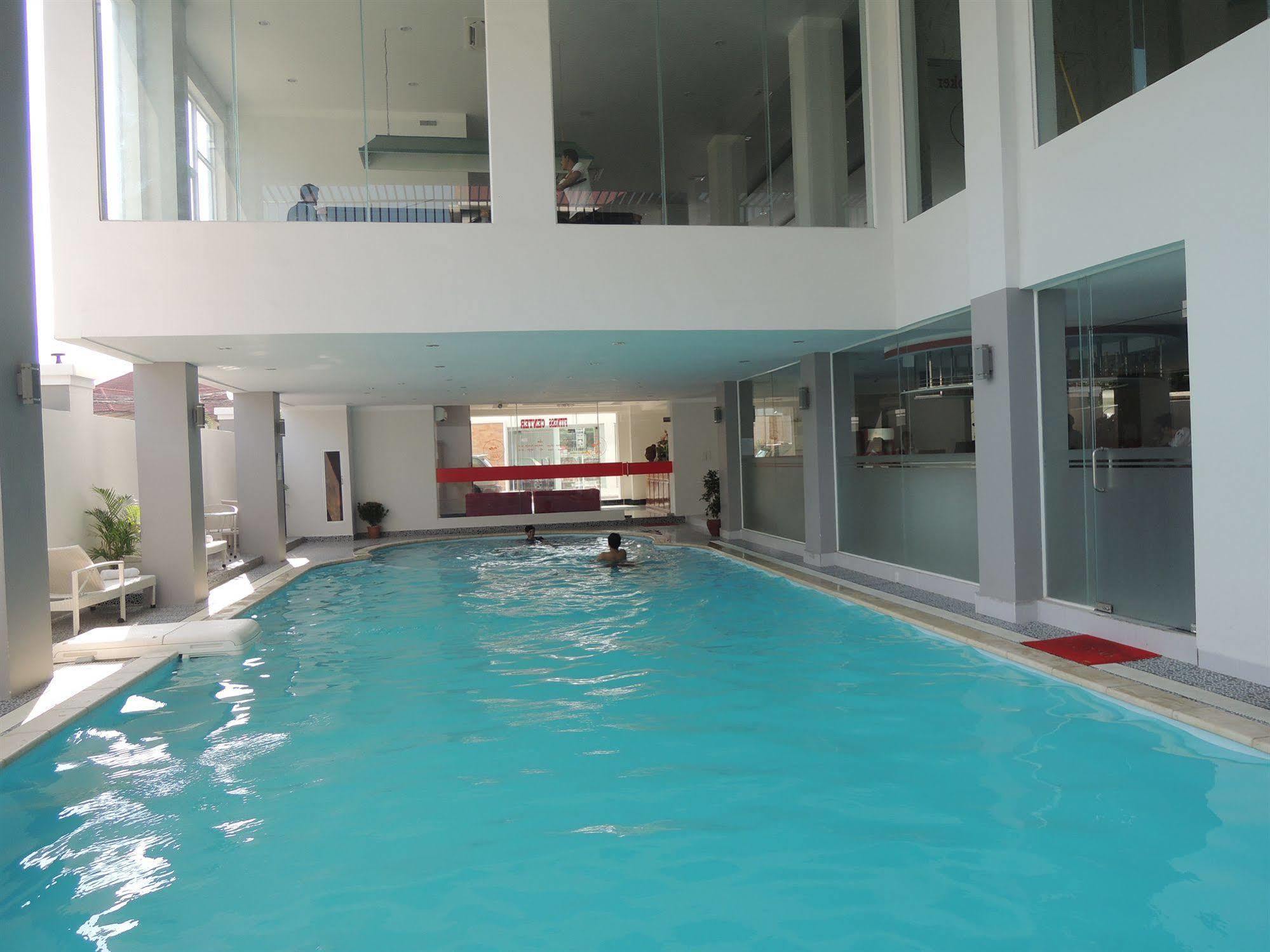 Sen Han Hotel Phnom Penh Dış mekan fotoğraf