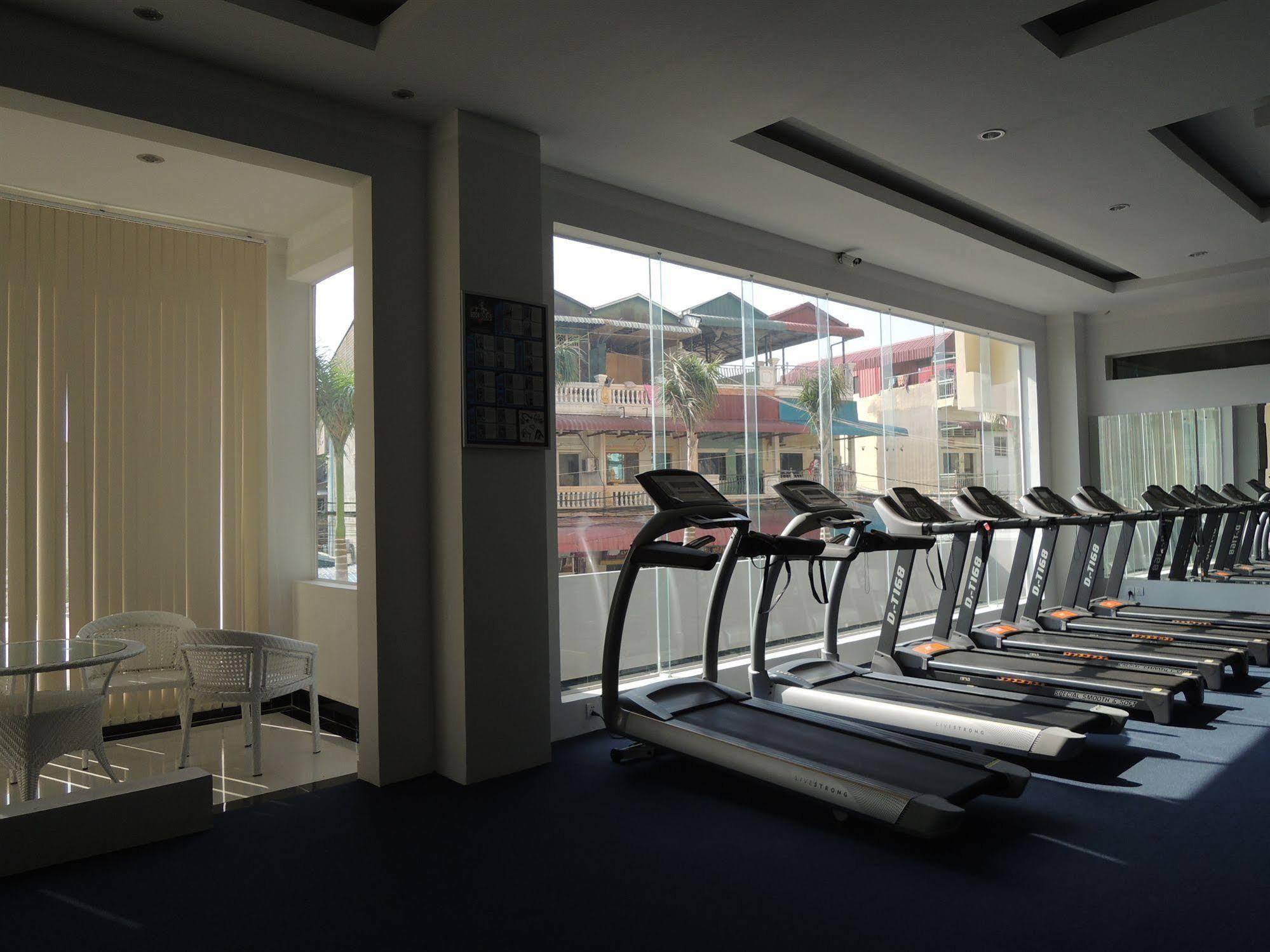 Sen Han Hotel Phnom Penh Dış mekan fotoğraf