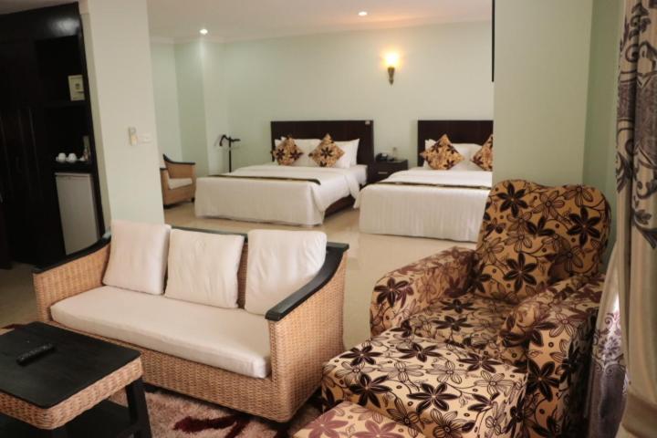 Sen Han Hotel Phnom Penh Dış mekan fotoğraf