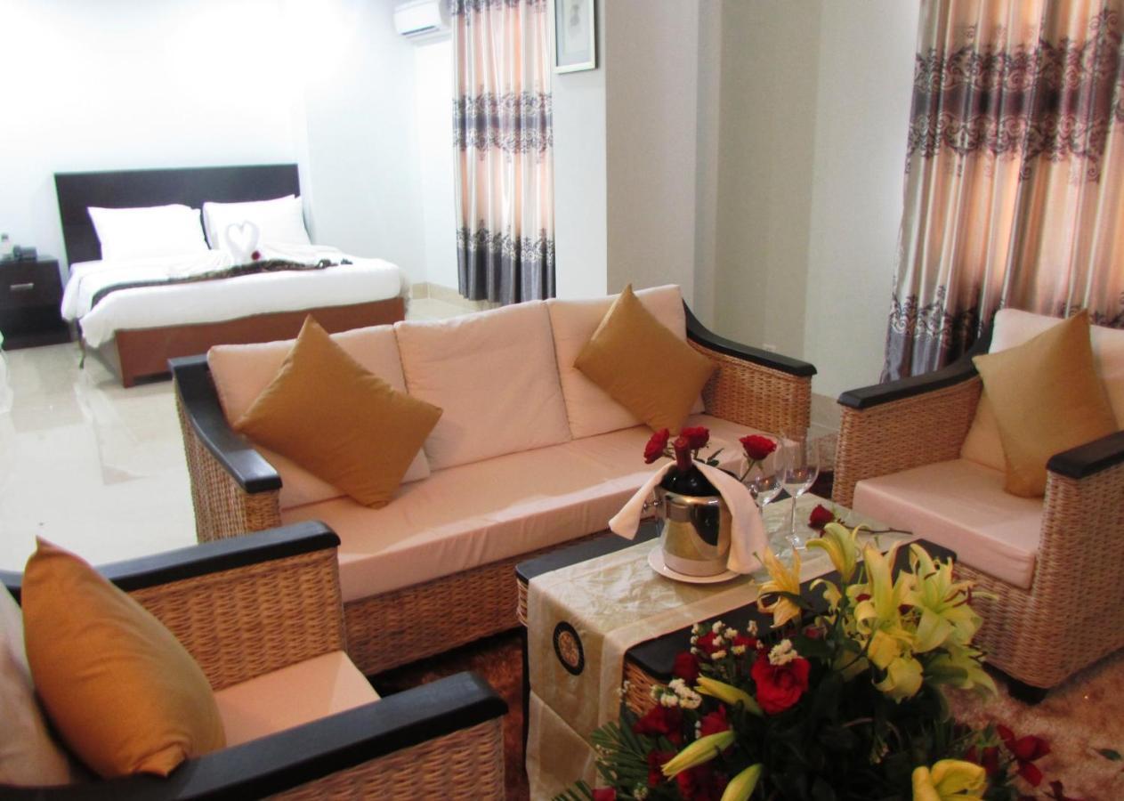 Sen Han Hotel Phnom Penh Dış mekan fotoğraf