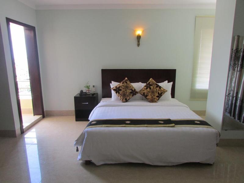 Sen Han Hotel Phnom Penh Dış mekan fotoğraf